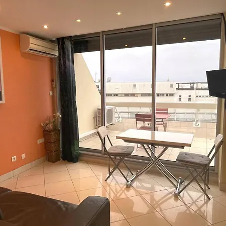 Sunny Heliopolis D 16 - Luxe - 2 Personnes Appartement *