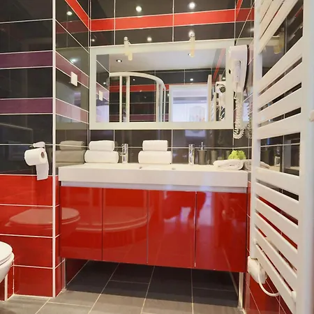 Sunny Héliopolis D 16 - Luxe - 2 Personnes Agde