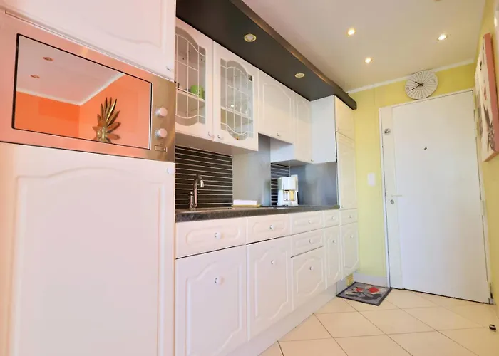 Sunny Héliopolis D 16 - Luxe - 2 Personnes Apartamento *